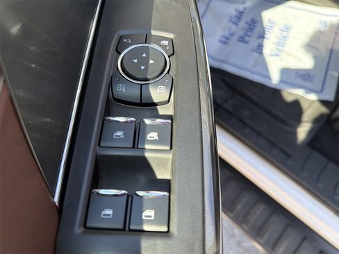 Used 2023 Ford F150 Lariat w/ Equipment Group 502A High image 9