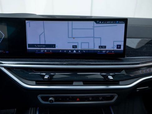 Used 2025 BMW X5 xDrive40i w/ M Sport Package AWD/4WD image 30