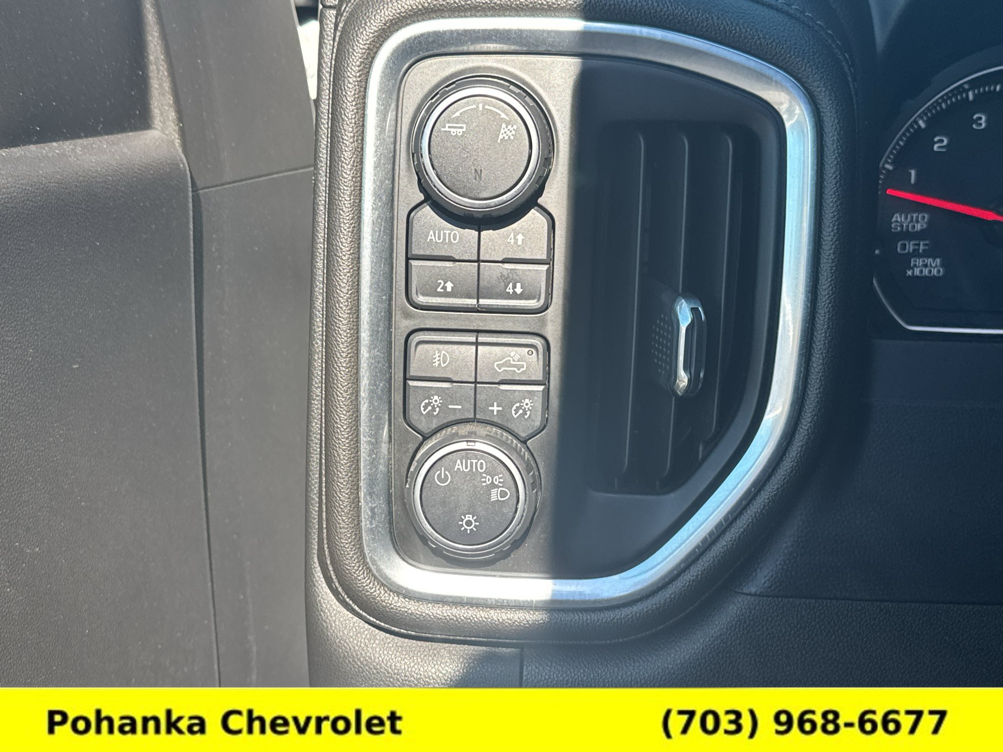 Used 2019 Chevrolet Silverado 1500 RST w/ All-Star Edition AWD/4WD image 18