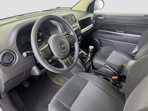 Used 2017 Jeep Compass Sport w/ Power Value Group image 7