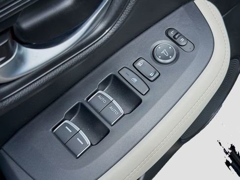 Used 2024 Honda HR-V EX-L image 21