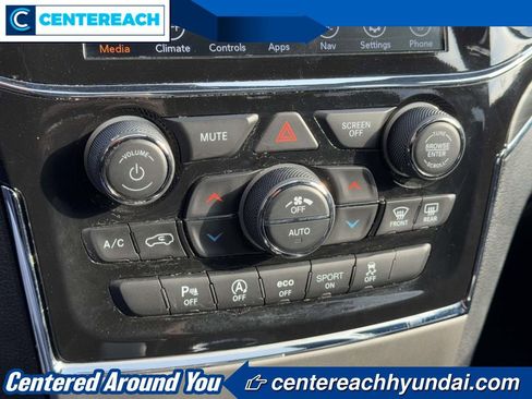 Used 2022 Jeep Grand Cherokee Limited image 27