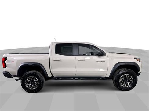 New 2026 Chevrolet Colorado ZR2 w/ Technology Package image 9