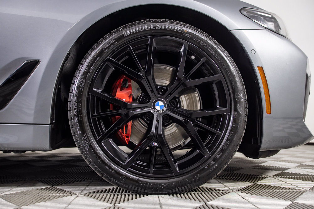 Used 2023 BMW 530i w/ M Sport Package RWD image 41
