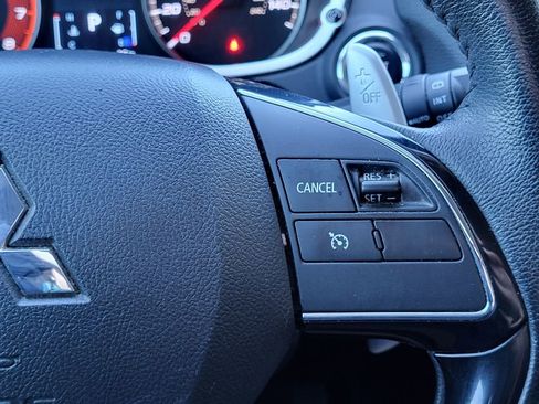 Used 2018 Mitsubishi Eclipse Cross SE image 26