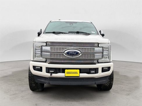Used 2017 Ford F350 Platinum w/ Platinum Ultimate Package image 4