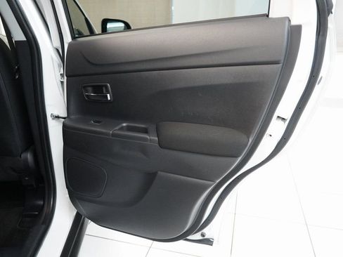 Used 2017 Mitsubishi Outlander Sport ES image 26