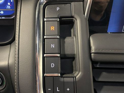 Used 2023 Chevrolet Tahoe High Country image 31