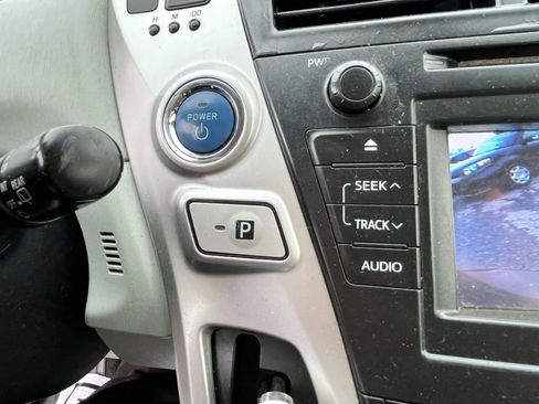 Used 2012 Toyota Prius V Three FWD image 13