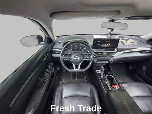 Used 2024 Nissan Altima 2.5 SR w/ SR Premium Package FWD image 11