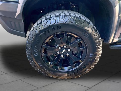 Used 2020 Chevrolet Colorado ZR2 w/ ZR2 Dusk Special Edition AWD/4WD image 11