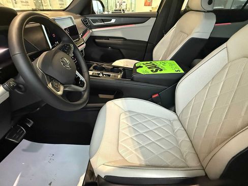 New 2026 Volkswagen Atlas Cross Sport SEL Premium R-Line image 6