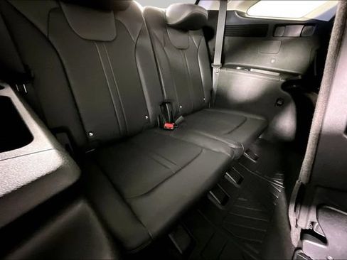 Certified 2025 Kia Sorento S w/ Panoramic Sunroof Package FWD image 25