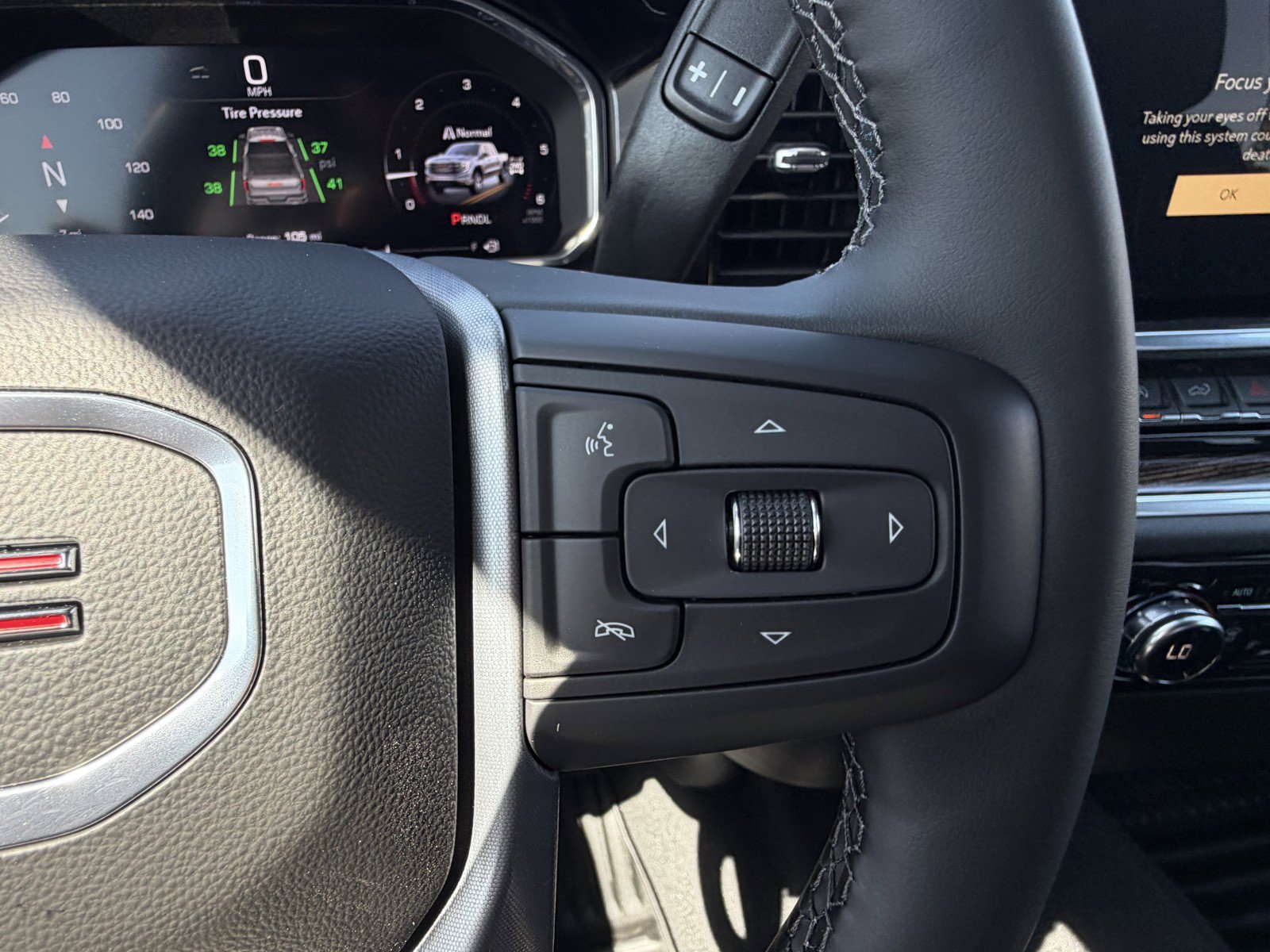 New 2026 GMC Sierra 1500 SLE w/ Preferred Package AWD/4WD image 22