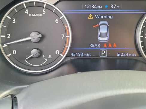 Used 2024 Nissan Altima 2.5 SV image 25