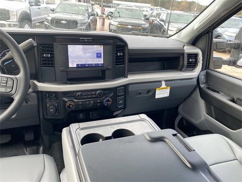 New 2026 Ford F550 4x4 Crew Cab Super Duty image 12
