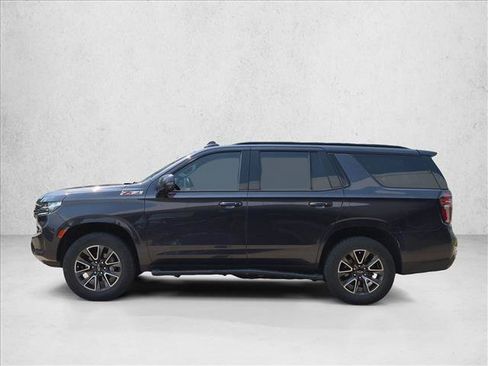 Used 2022 Chevrolet Tahoe Z71 w/ Luxury Package AWD/4WD image 5