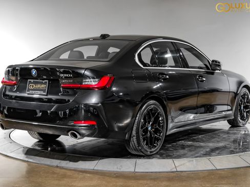 Used 2025 BMW 330i Sedan w/ Convenience Package RWD image 12