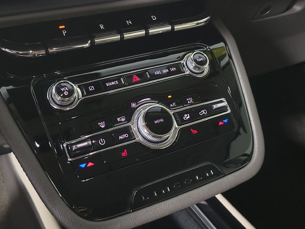Certified 2021 Lincoln Corsair FWD w/ Convenience Package image 31