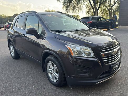 Used 2016 Chevrolet Trax LT w/ LPO, Protection Package FWD image 3