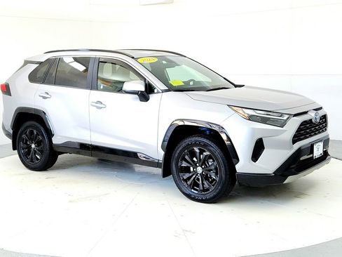 Certified 2024 Toyota RAV4 SE w/ Convenience Package AWD/4WD image 7