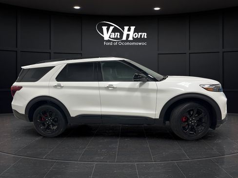Used 2023 Ford Explorer ST w/ Technology Package AWD/4WD image 2
