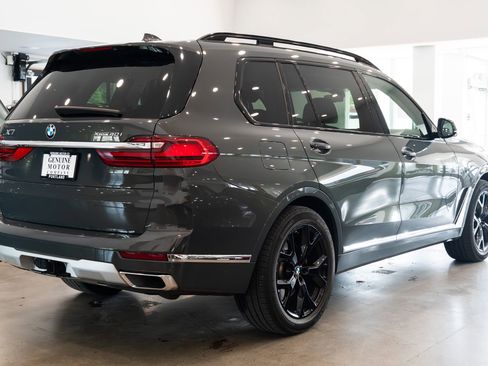 Used 2021 BMW X7 xDrive40i w/ Cold Weather Package AWD/4WD image 4