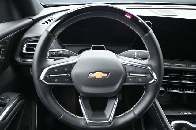 Used 2026 Chevrolet Traverse High Country w/ LPO, Floor Liner Package AWD/4WD image 16