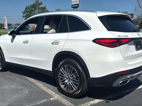Used 2025 Mercedes-Benz GLC 300 image 5