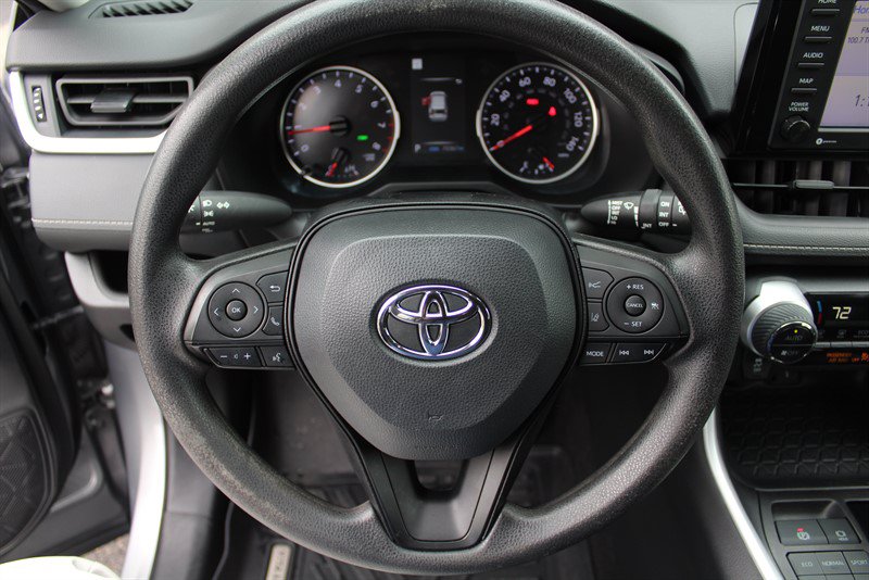 Used 2022 Toyota RAV4 XLE AWD/4WD image 15