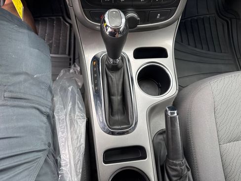 Used 2015 Chevrolet Malibu LS FWD image 29