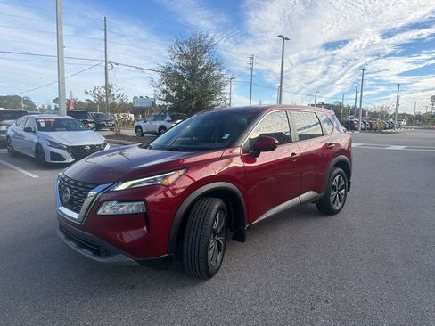 Certified 2022 Nissan Rogue SV image 4
