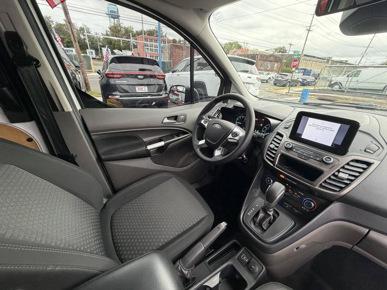 Used 2023 Ford Transit Connect XLT FWD image 25