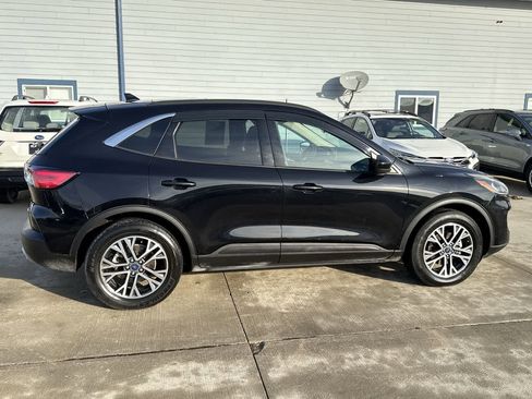 Used 2020 Ford Escape SEL image 7