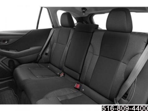 Used 2025 Subaru Outback Premium image 17