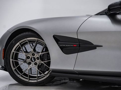 Used 2026 Aston Martin Vanquish Convertible RWD image 16