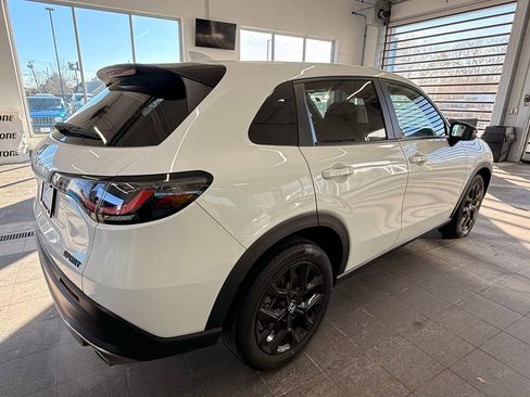 Used 2024 Honda HR-V Sport image 8