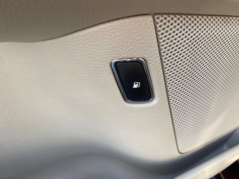Certified 2019 Ford Fusion SE FWD image 15