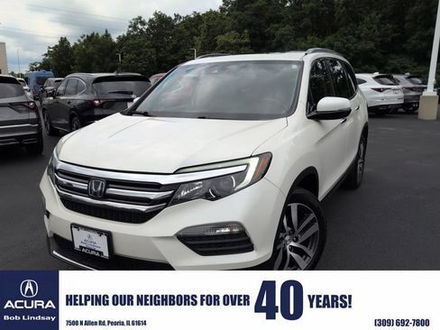 Used 2017 Honda Pilot Touring image 1