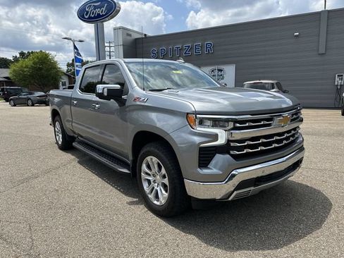Used 2023 Chevrolet Silverado 1500 LTZ w/ LTZ Premium Package AWD/4WD image 11