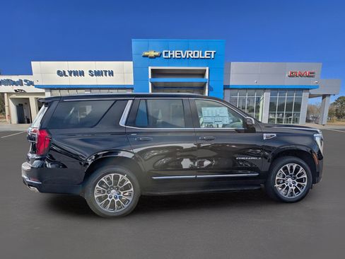 Used 2025 GMC Yukon Denali AWD/4WD image 7
