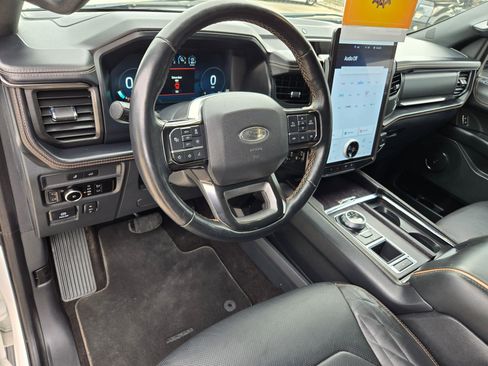 Used 2023 Ford Expedition Max Platinum RWD image 10