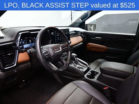 Used 2024 GMC Canyon AT4 w/ AT4 Premium Package AWD/4WD image 7
