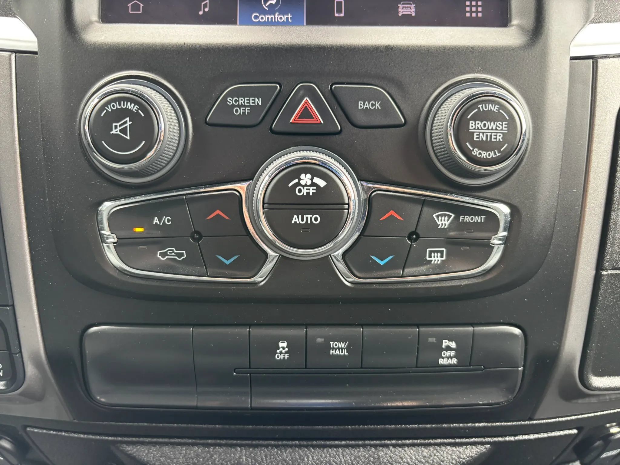 Used 2022 RAM 1500 Warlock AWD/4WD image 12