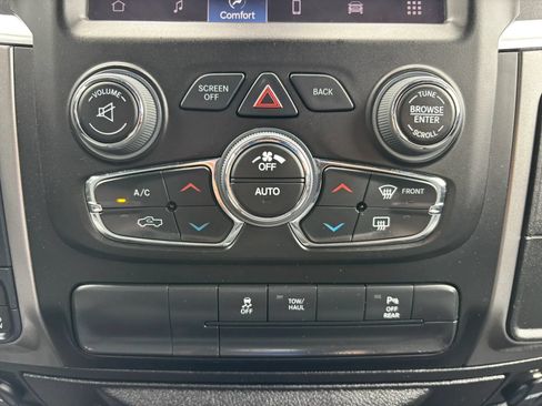 Used 2022 RAM 1500 Classic Warlock AWD/4WD image 12