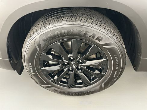 Used 2025 MAZDA CX-50 AWD 2.5 S w/ Premium Package image 11