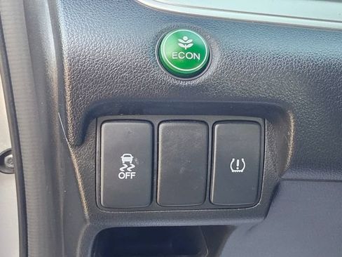 Used 2016 Honda CR-V LX image 20