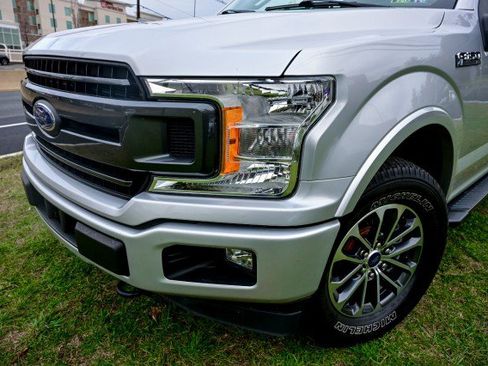 Used 2019 Ford F150 XLT w/ Equipment Group 302A Luxury image 10