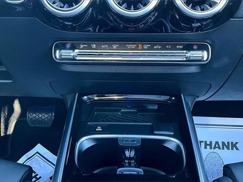 Certified 2025 Mercedes-Benz GLA 250 4MATIC image 17