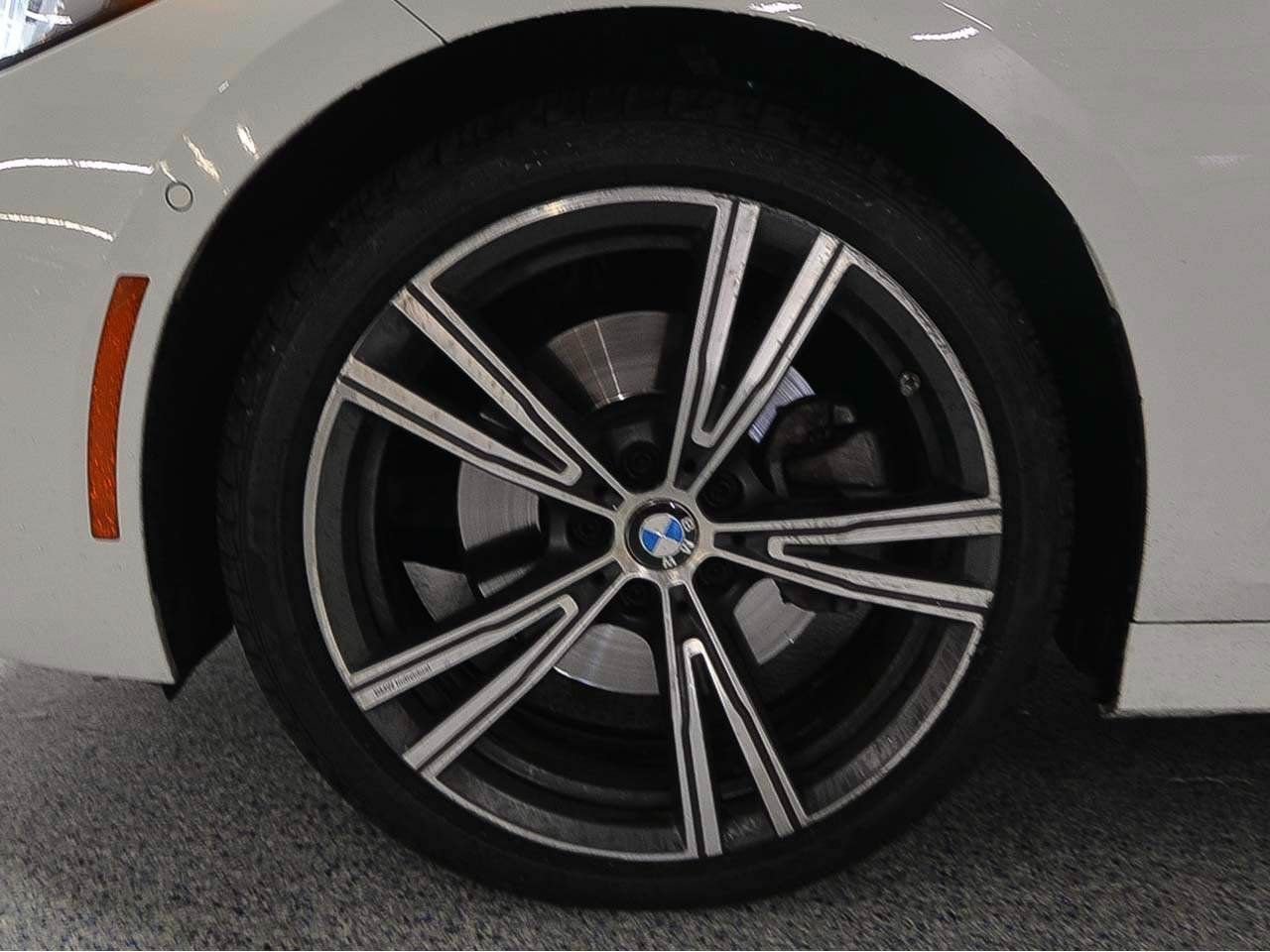 Used 2023 BMW 330i Sedan w/ Premium Package RWD image 5
